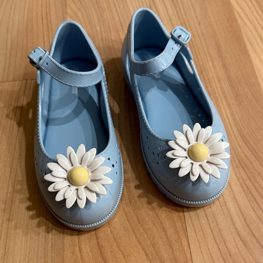 Mini Melissa Blue Daisy Mary Janes – Size 10